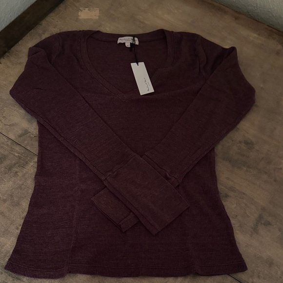Michael Stars Plum color V Neck Long Sleeve Top - Picture 1 of 5